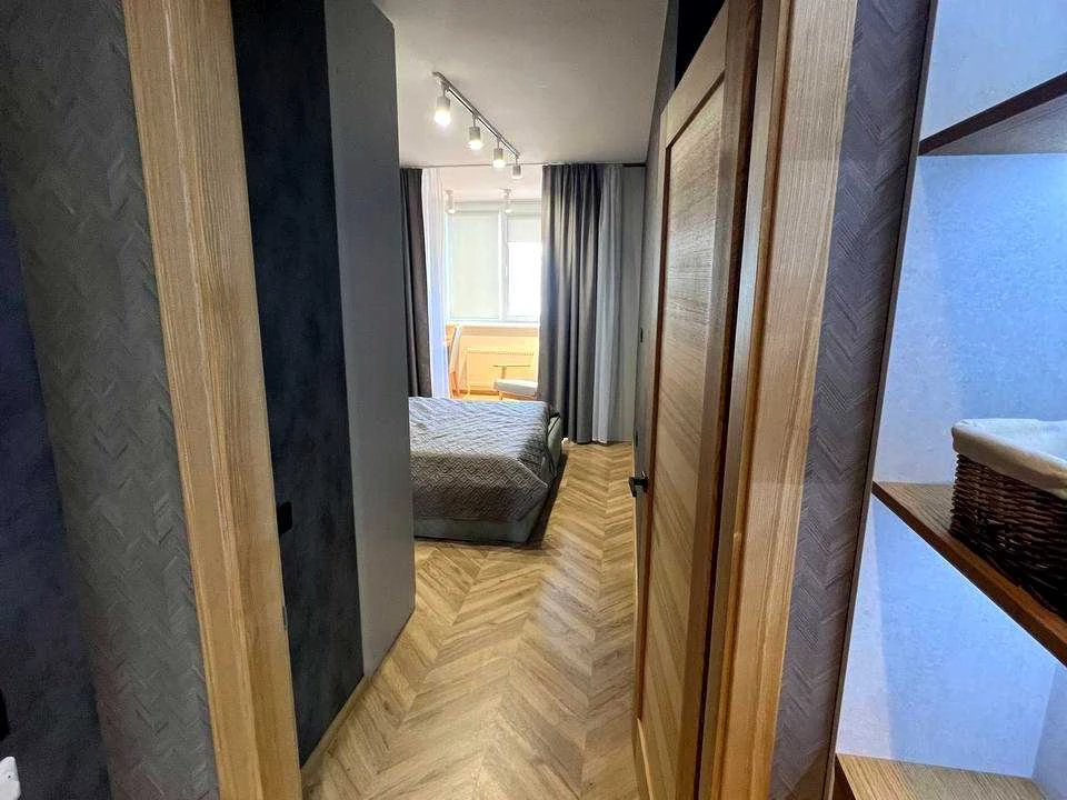 Apartment. Vasylievka Avenue, Kyiv.