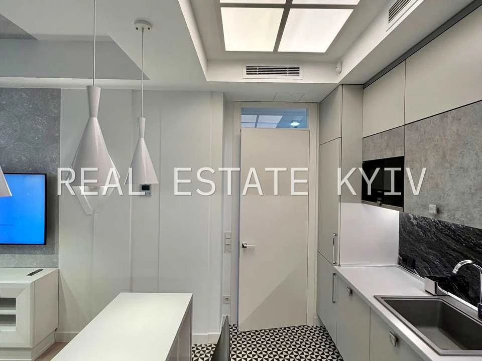 Квартира. Київ, Василя Тютюнника вул.