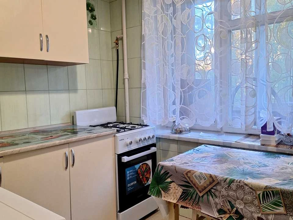 Квартира. Київ, Русанівська набережна вул.