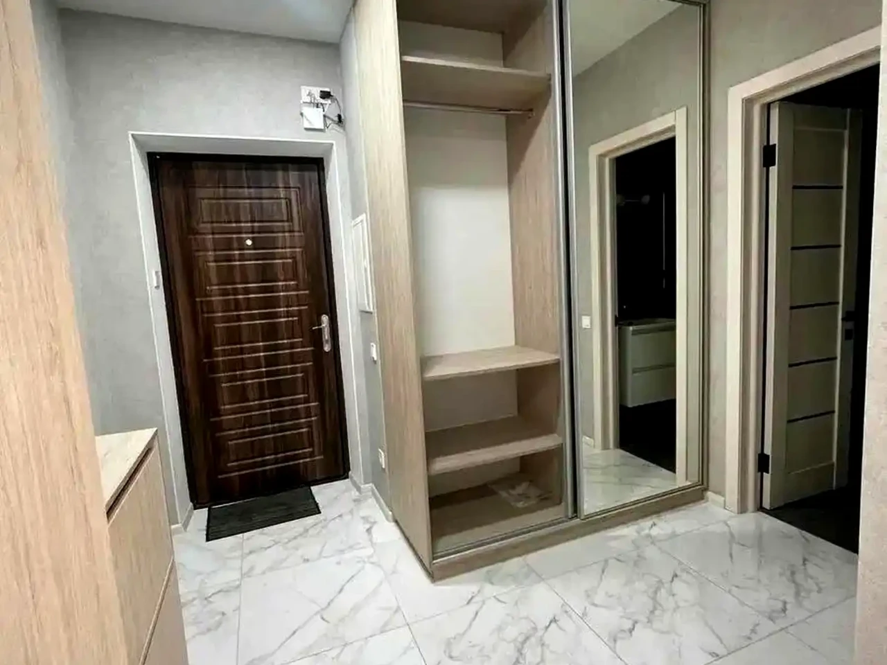 Rent 1-bedroom apartment 38 sq m, 11th floor
