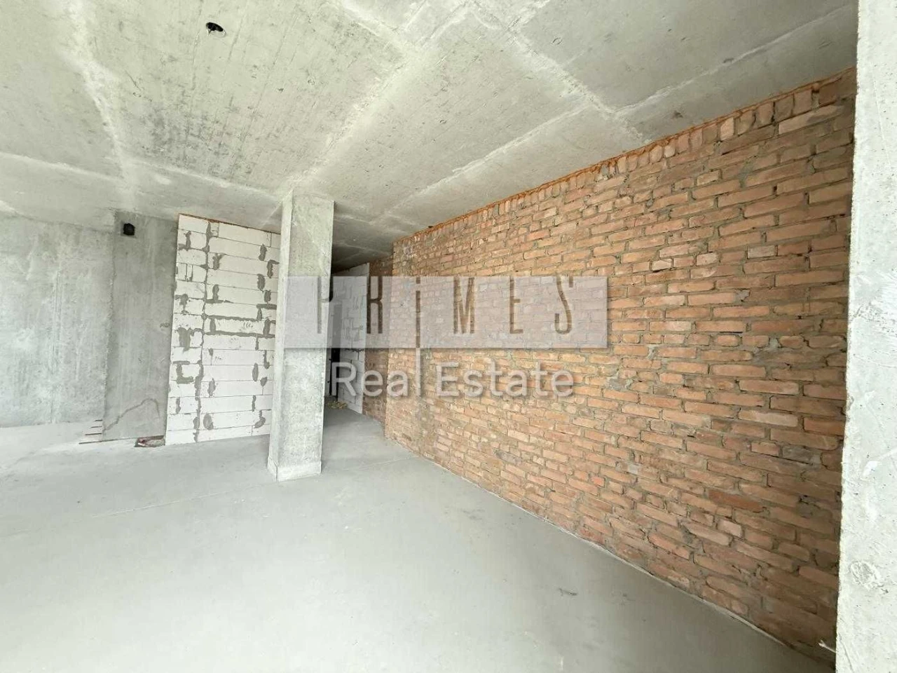 Продажа 3-комнатной квартиры без ремонта, ЖК «Новопечерская Башня», ул.