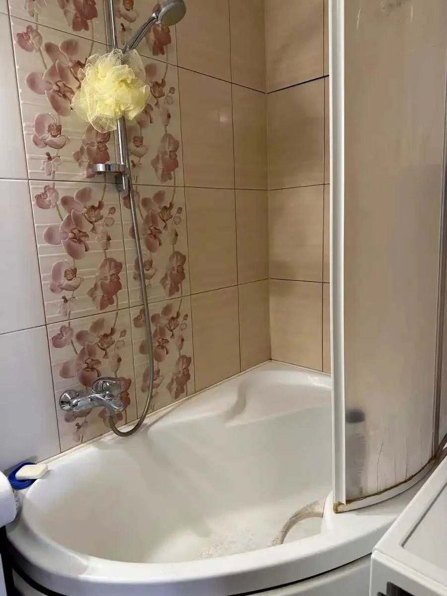 Продаж 2-кімнатній квартири, Урлівська 21, метро Осокорки