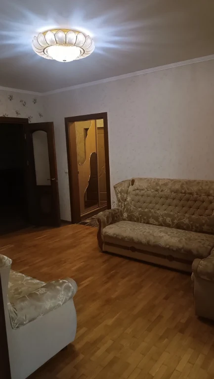 Вишняківська 7А, продаж трехкомнатной квартиры.