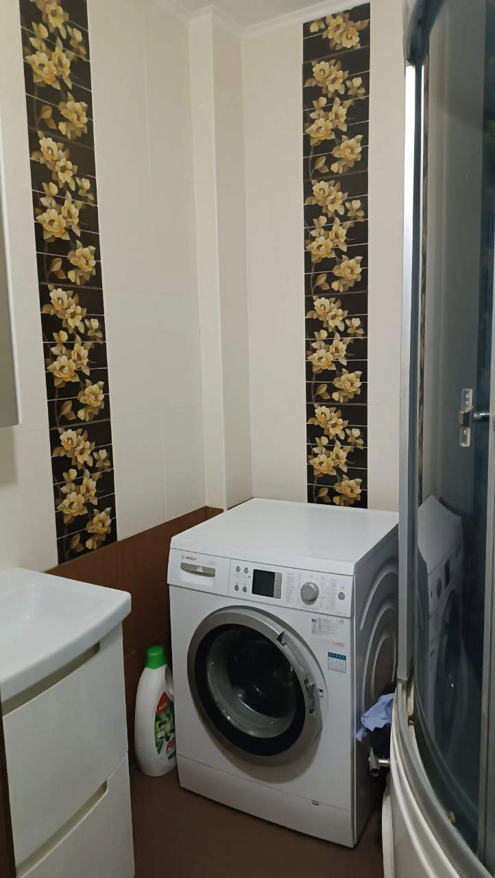 Вишняківська 7А, продаж трехкомнатной квартиры.