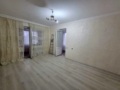 Квартира. Одеса, Середньофонтанська вул.