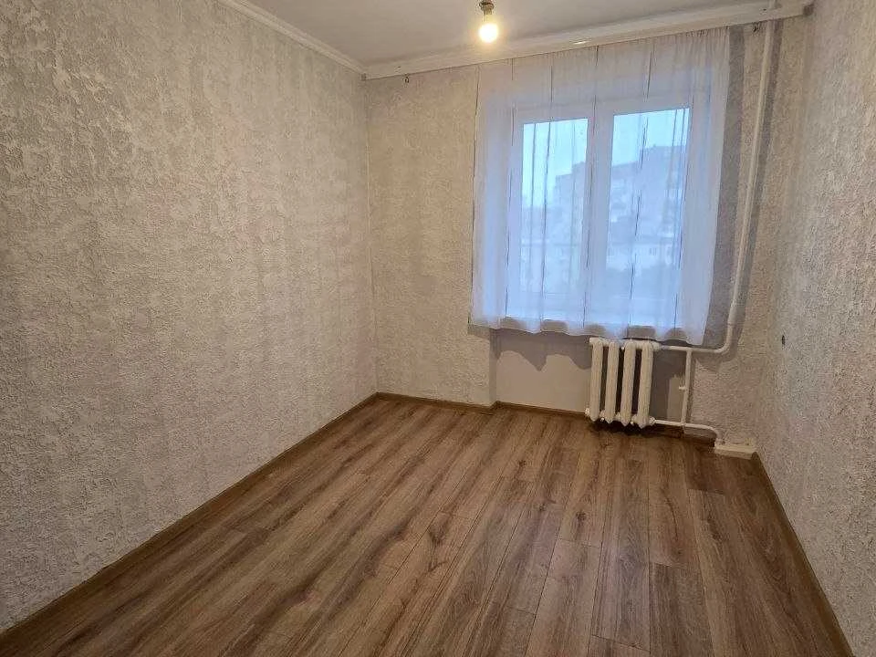 Квартира. Одеса, Середньофонтанська вул.