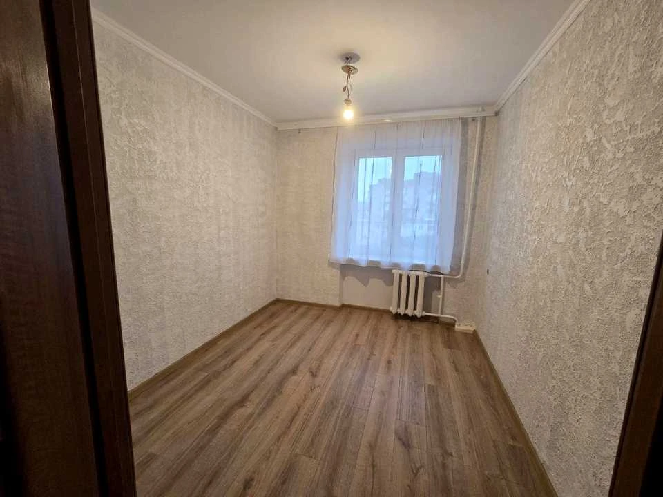 Квартира. Одеса, Середньофонтанська вул.