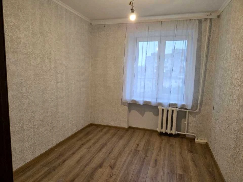 Квартира. Одеса, Середньофонтанська вул.