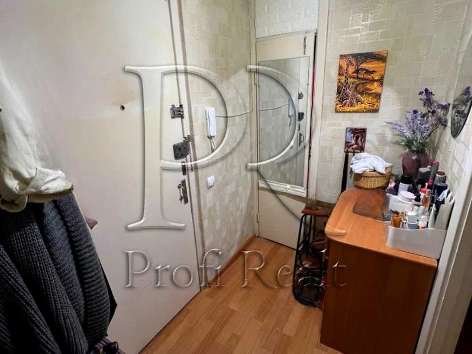 Apartment. Beresnyak Street, Kyiv