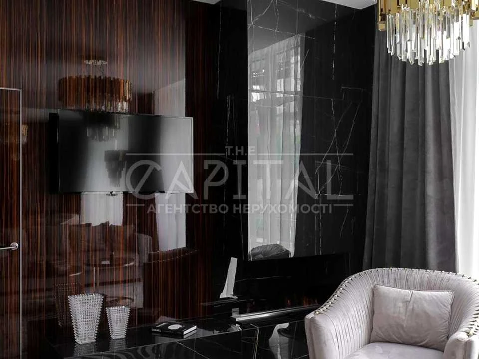 Apartment. Kyiv, Saperne Pole st.
