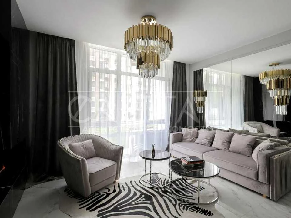 Apartment. Kyiv, Saperne Pole st.