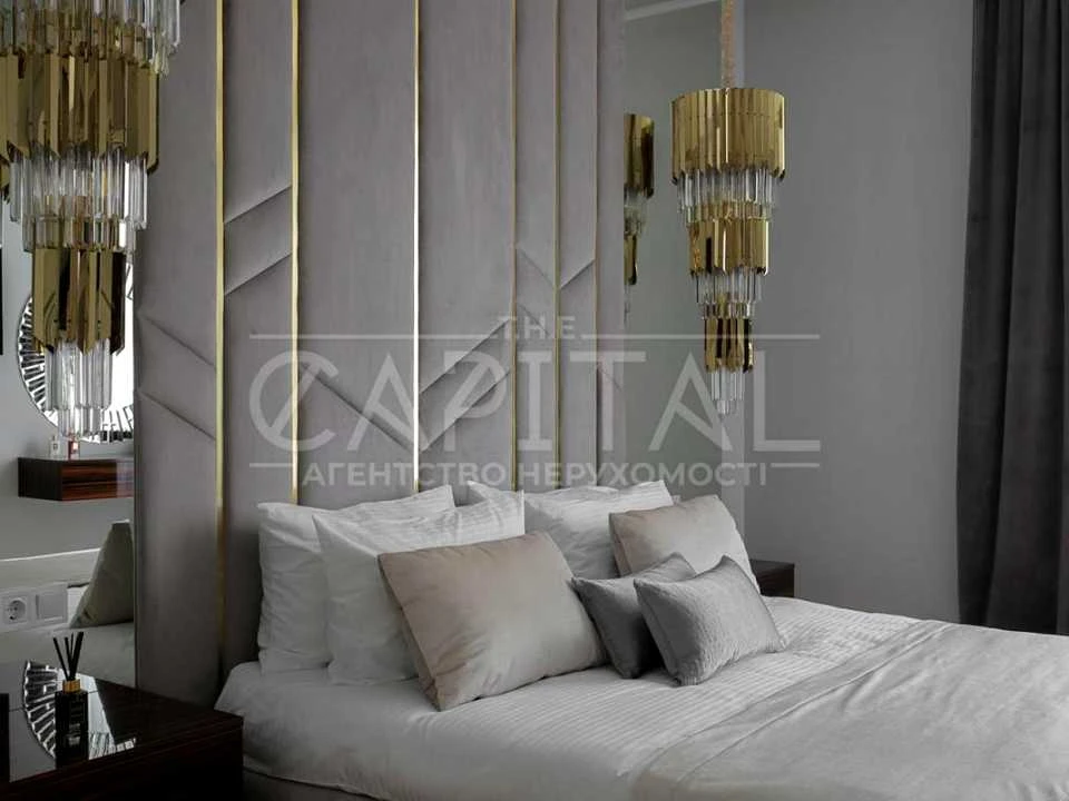 Apartment. Kyiv, Saperne Pole st.