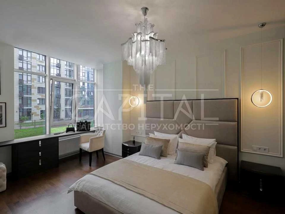 Apartment. Kyiv, Saperne Pole st.