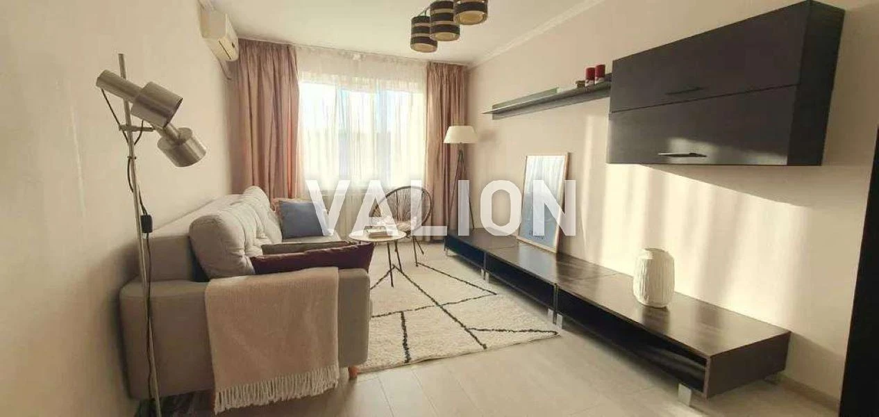 Sale of a 2-room apartment at Prospect Obolonsky 18b