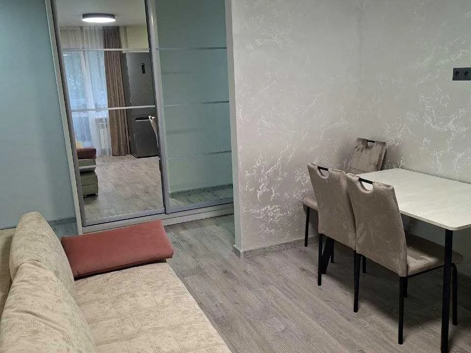 Apartment. Ivano-Frankivsk, Nezalezhnosti st.