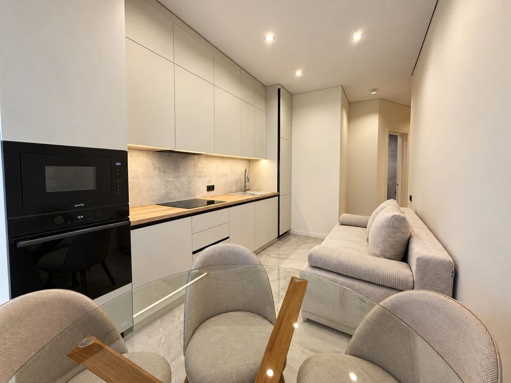 Продаж 1к квартири ЖК Уж Таверс/UZH Towers/41 м2/Набережна/Н