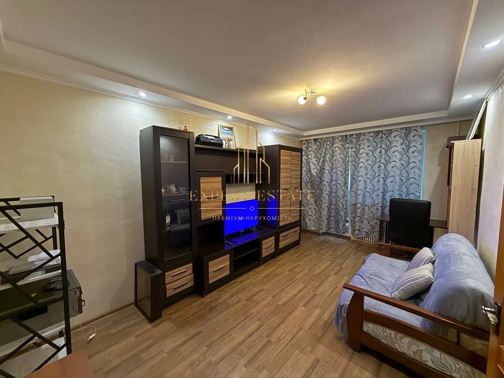 For Sale 1-bedroom apartment. Odessa.  Gagarin Avenue!