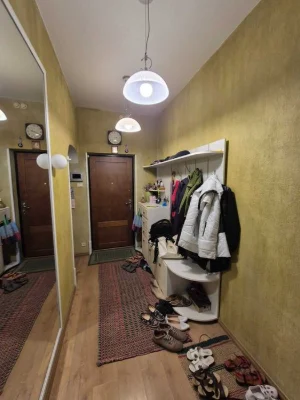 Spacious 3-room apartment on Armeyskaya.