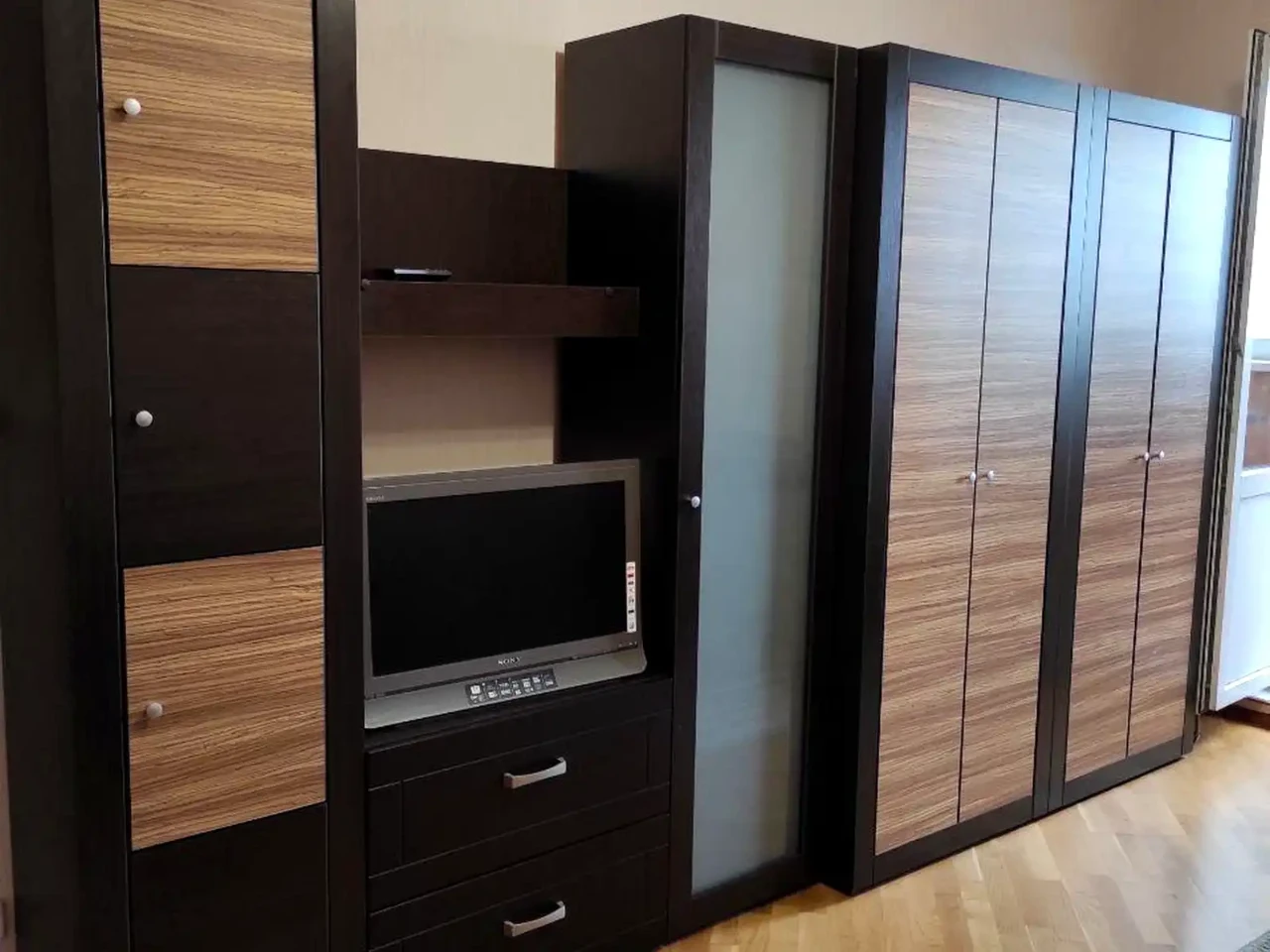 Rent 1-bedroom apartment 47 sq m, 9th floor