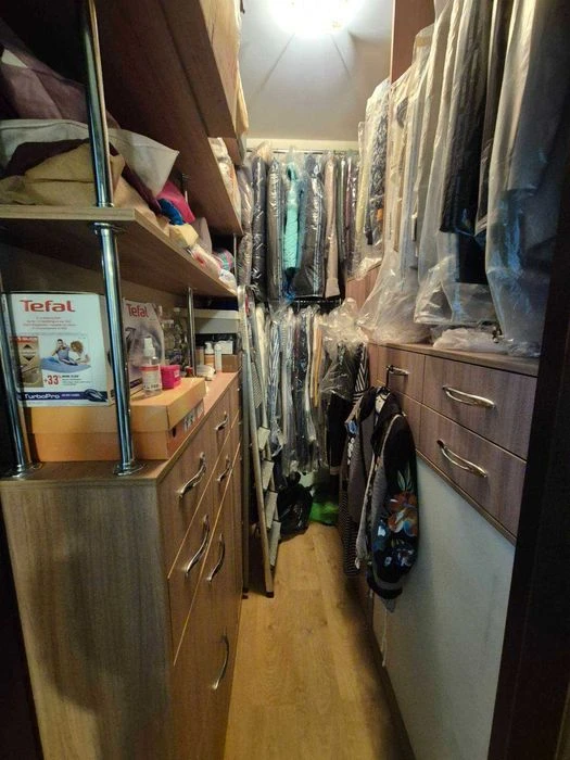 Spacious 3-room apartment on Armeyskaya.