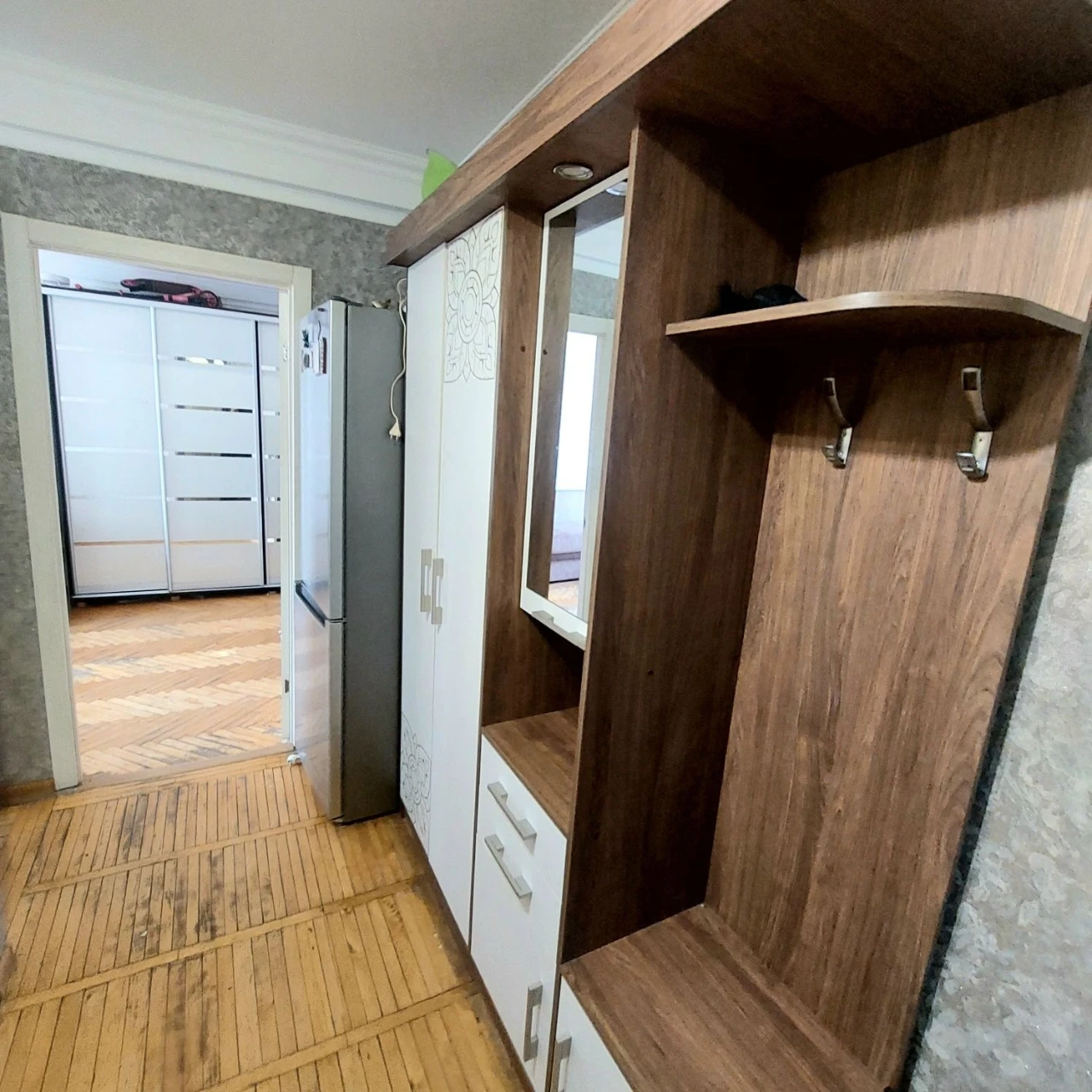 Продажа 2-комнатной квартиры на улице Гринченка