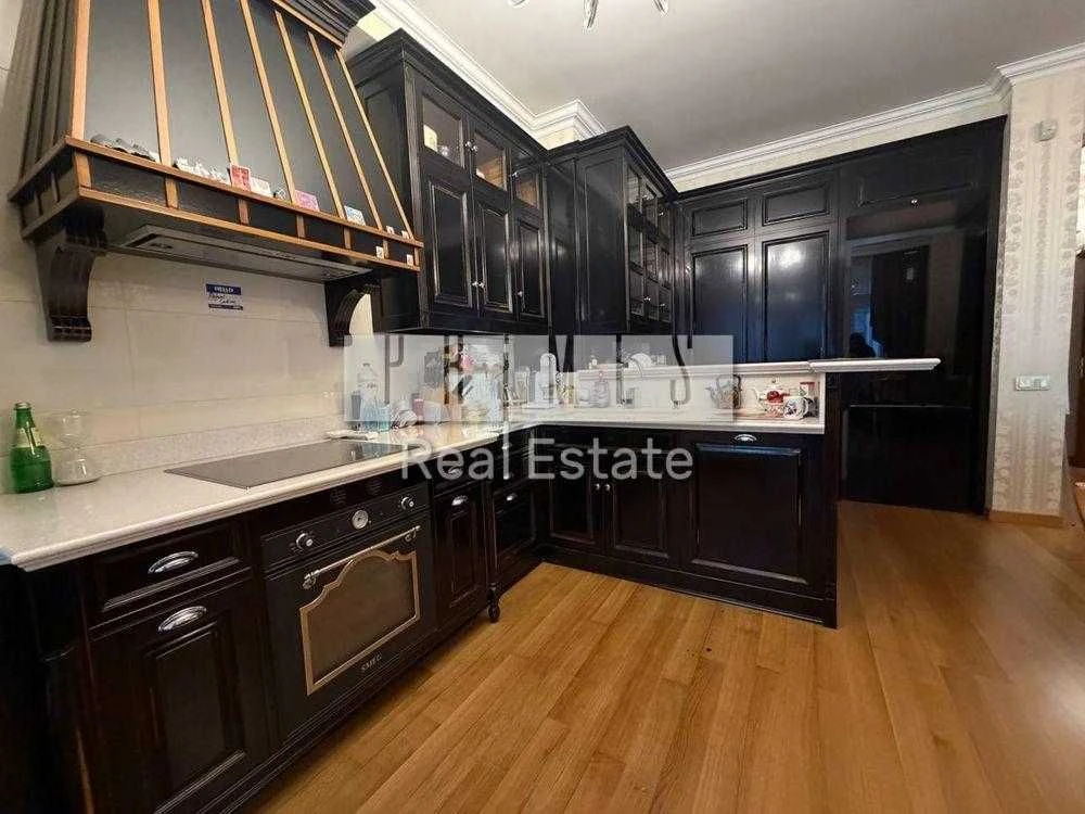 Sale of a 3-room apartment, New Poperzky Lipki residential complex, Andriy Verkh Street
