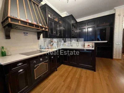 Sale of a 3-room apartment, New Poperzky Lipki residential complex, Andriy Verkh Street