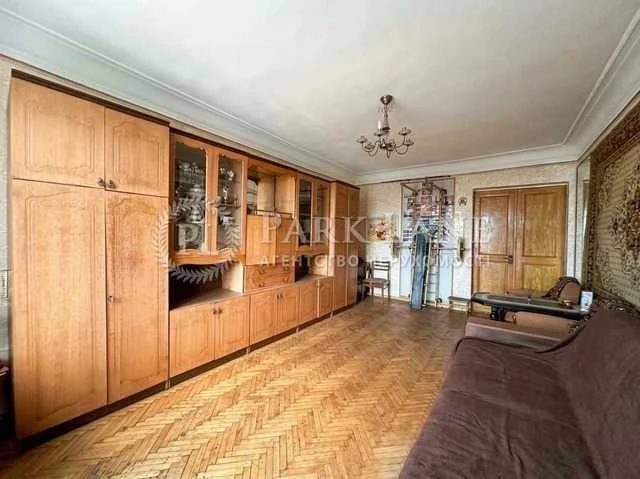 Lobanovsky Prospect, 2 rooms, Sevastopol Square, Air Force Square