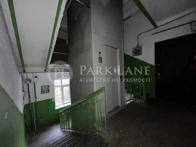 Lobanovsky Prospect, 2 rooms, Sevastopol Square, Air Force Square