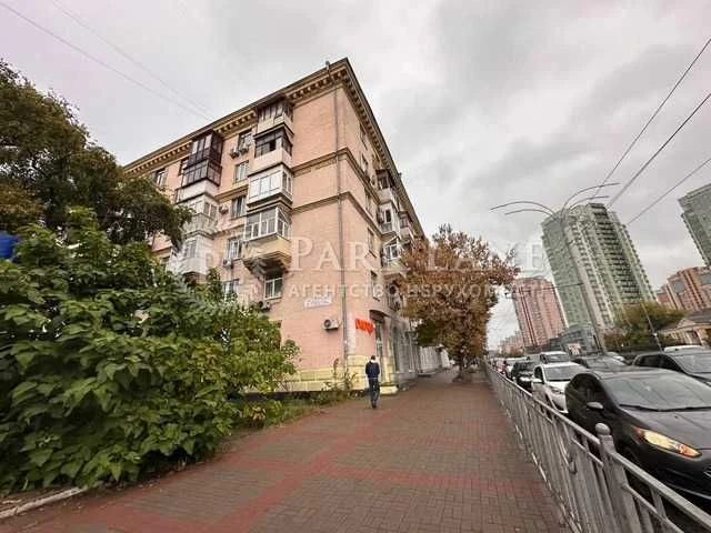 Lobanovsky Prospect, 2 rooms, Sevastopol Square, Air Force Square