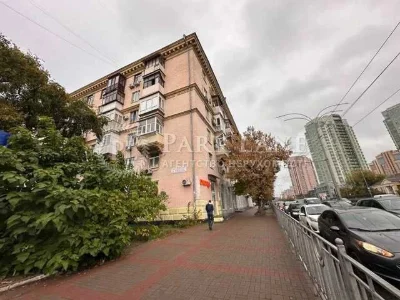 Lobanovsky Prospect, 2 rooms, Sevastopol Square, Air Force Square