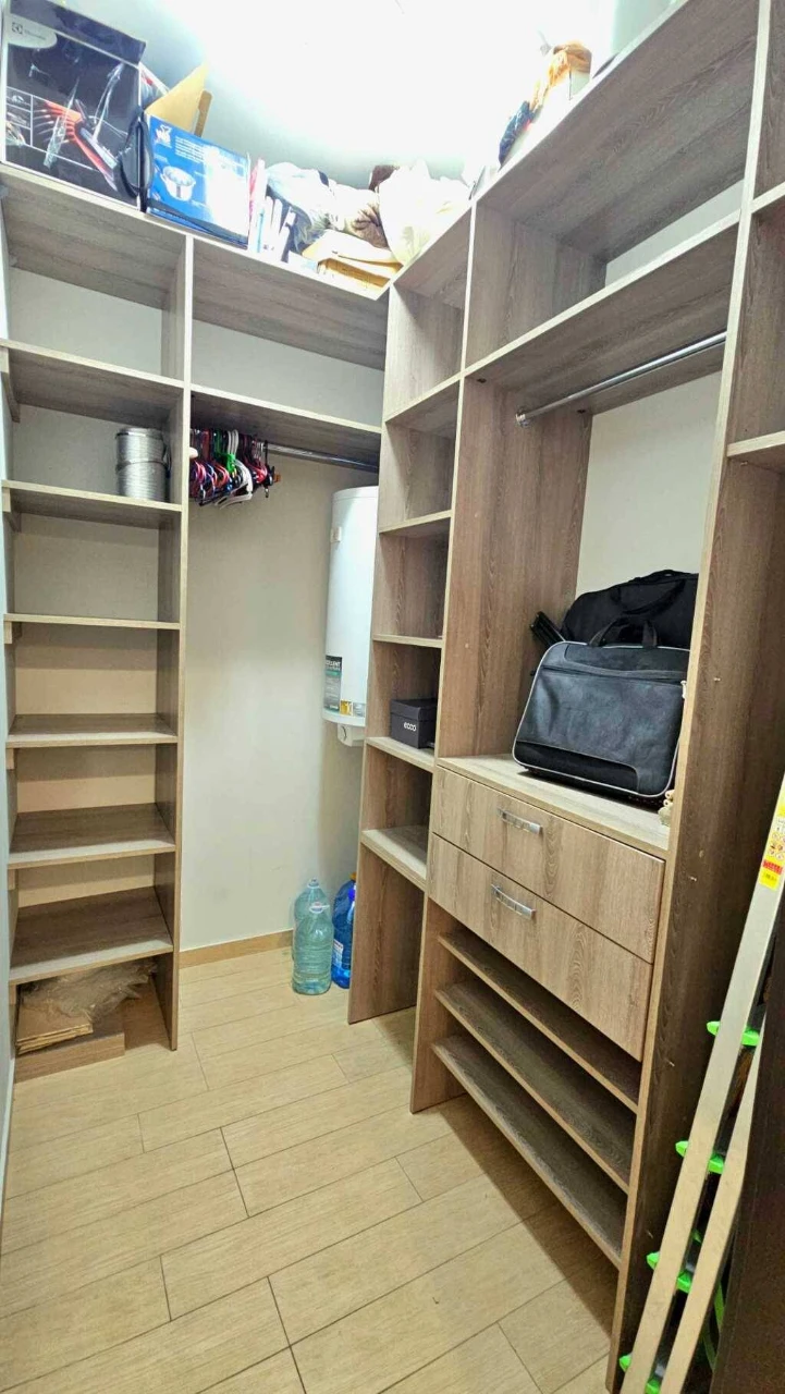 For Sale: 2-bedroom apartment, Kyiv, Шевченковский, Parkovo-Syretska St.