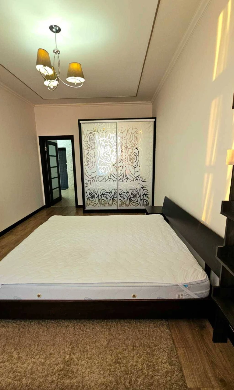 For Sale: 2-bedroom apartment, Kyiv, Шевченковский, Parkovo-Syretska St.