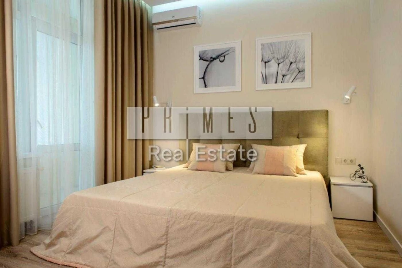 Sale of a 2-room apartment in the Novopecherski Lipy residential complex, Andriy Verkh Street