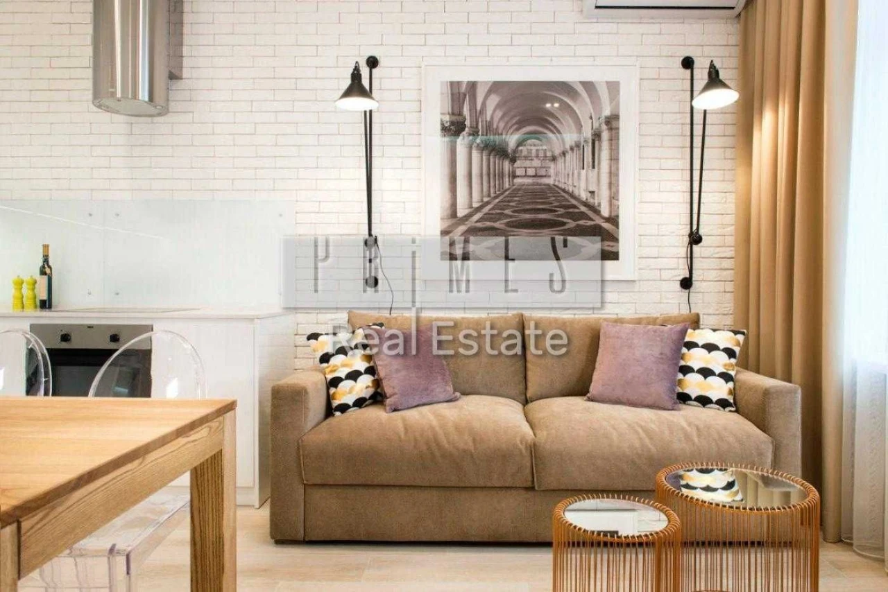 Sale of a 2-room apartment in the Novopecherski Lipy residential complex, Andriy Verkh Street