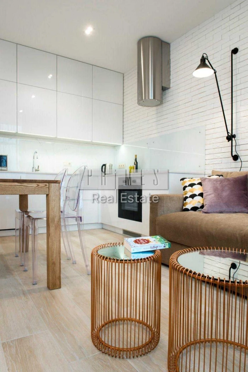 Sale of a 2-room apartment in the Novopecherski Lipy residential complex, Andriy Verkh Street