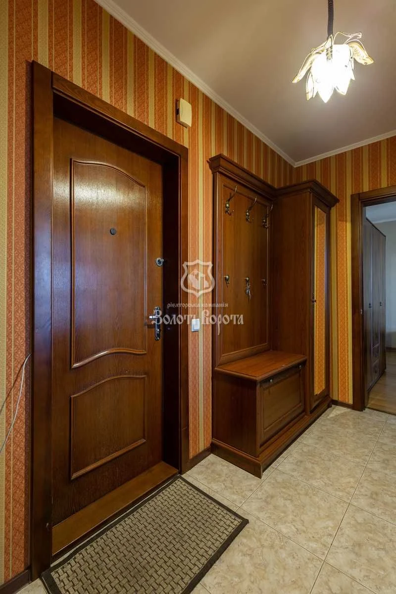 Apartment, 2 rooms. Good condition. Mykola Bazhan Avenue, 9, Kharkiv