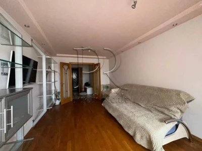 Продаж 3 кімн. квартири за адресою вул. Левка Лук'яненка 2м