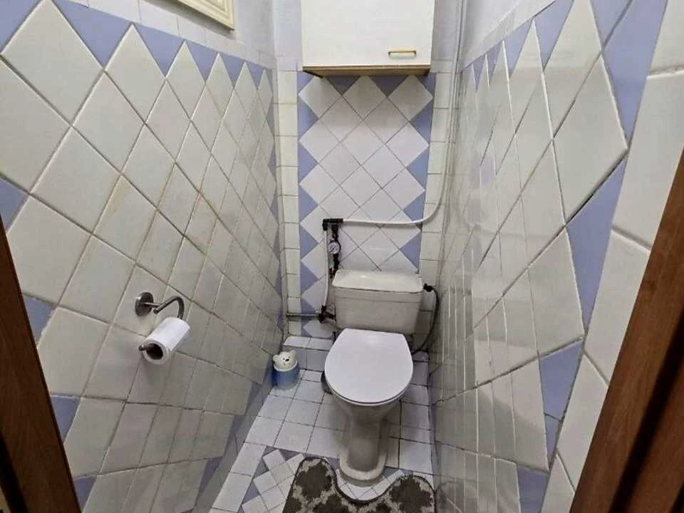 Квартира. Київ, Єреванська вул.