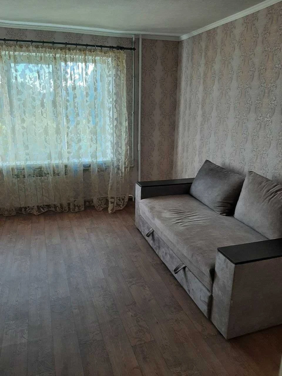 Продам 2-комнатную квартиру.