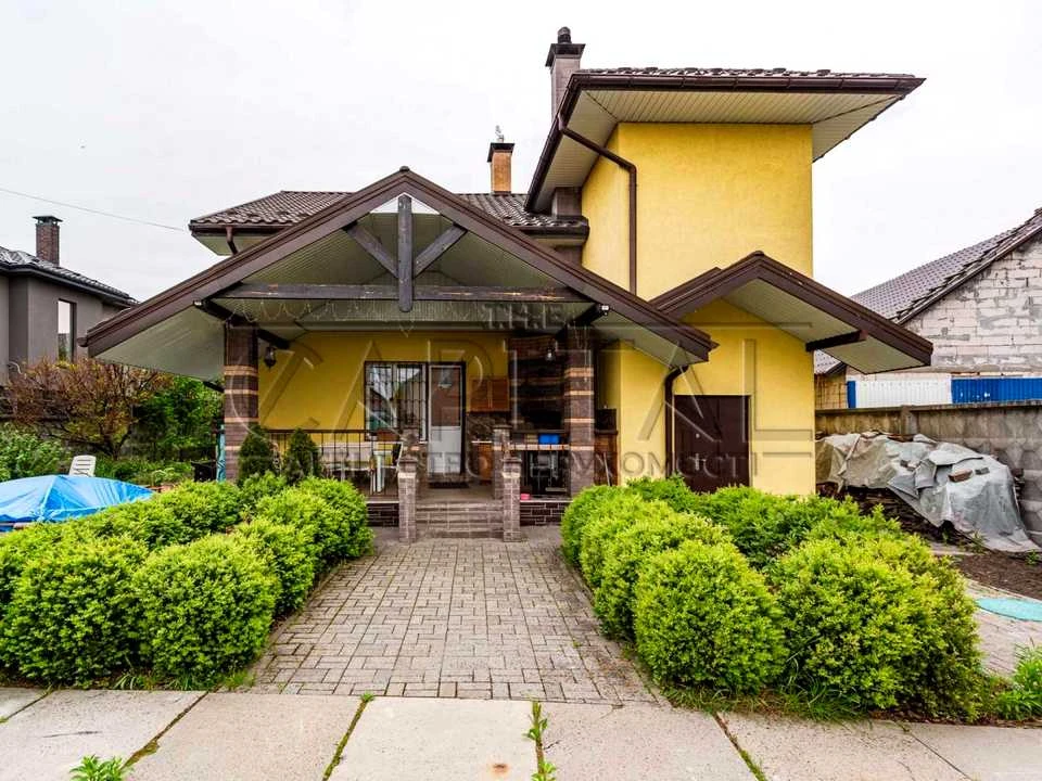 House. Address: Sadova str. Kyiv