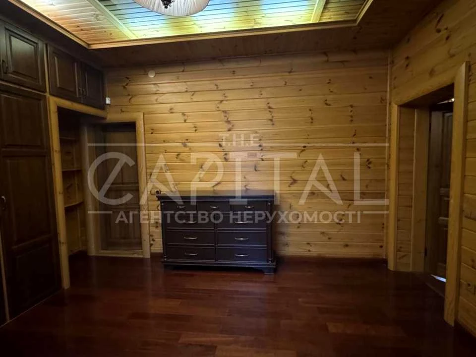 House. Lutenva St, Kyiv