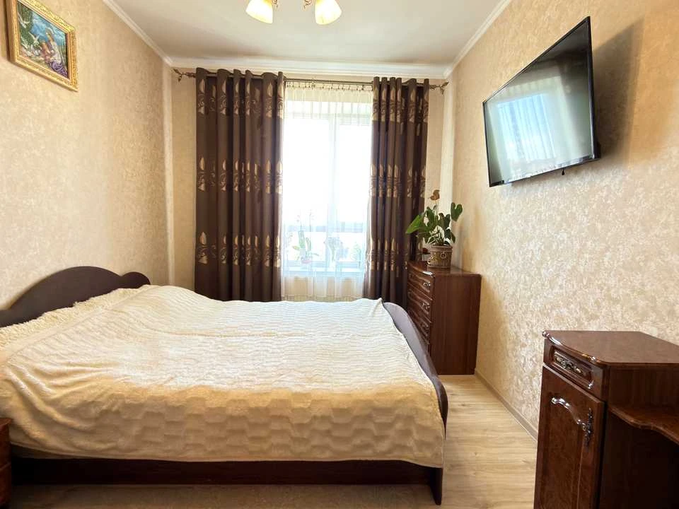 Квартира. Ивано-Франковск, Юлиана Целевича ул.