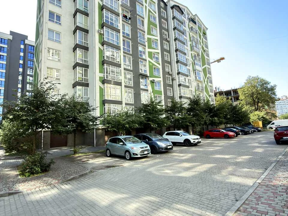 Квартира. Ивано-Франковск, Юлиана Целевича ул.