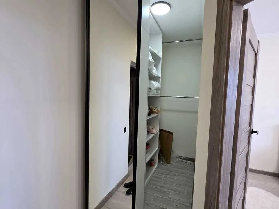 Apartment. Ivano-Frankivsk, Knyzhyn Street
