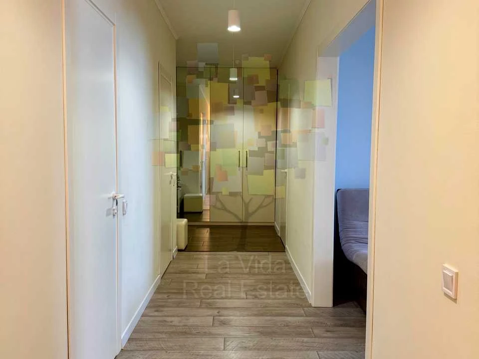 Apartment. Obonys'kyi Prospect, Kyiv