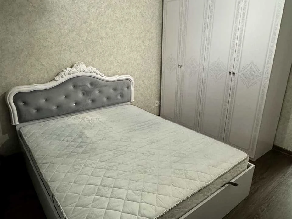 Квартира. Киев, улица Бориса Гмыри