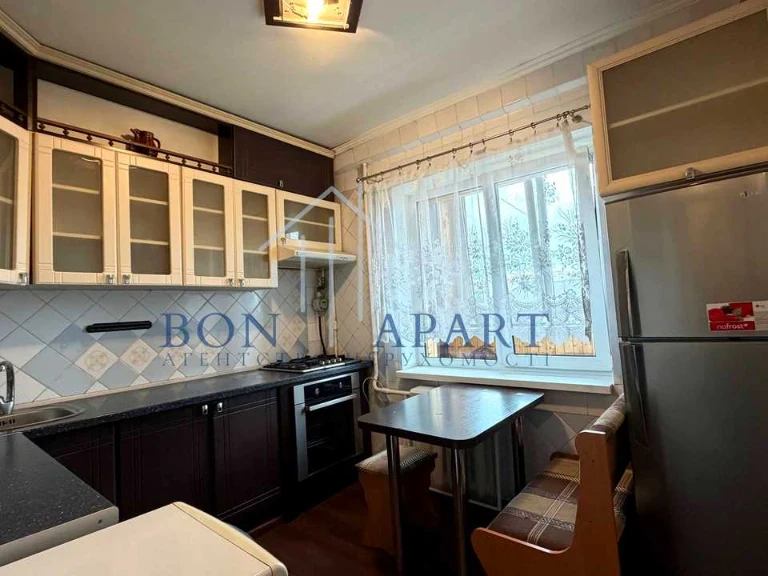 Apartment. Address: Avtozavodska st., Kyiv