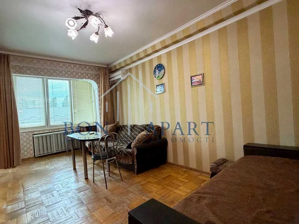 Квартира. Киев, Автозаводская улица