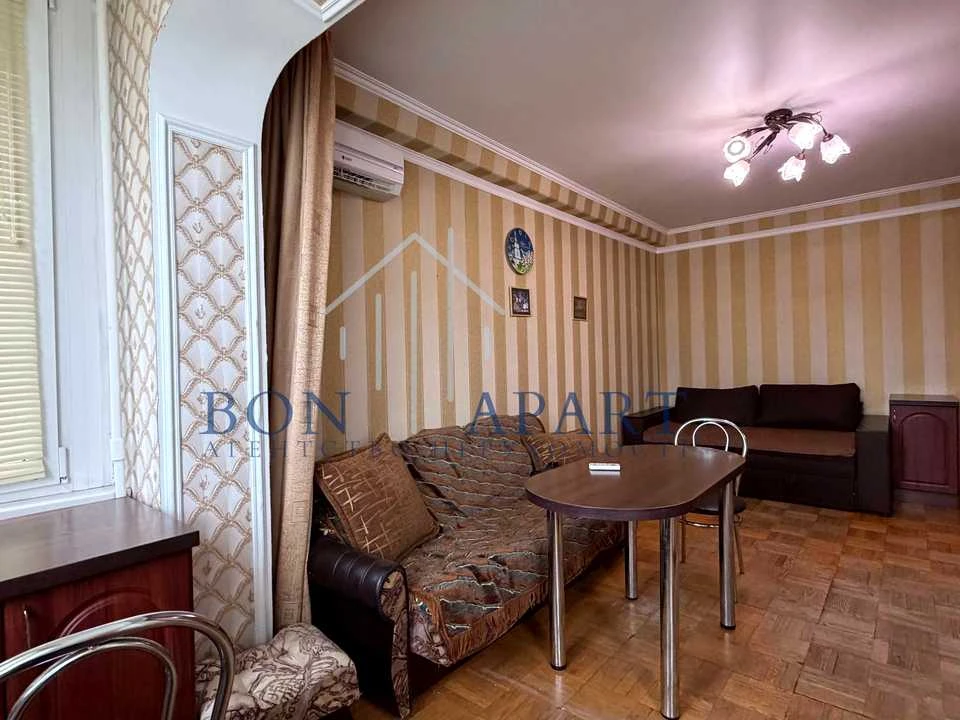 Квартира. Киев, Автозаводская улица